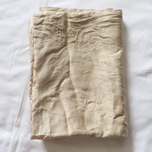 Blissy Tan Standard Queen Long Fibre 100% Mulberry Silk Pillowcase - Picture 1 of 5